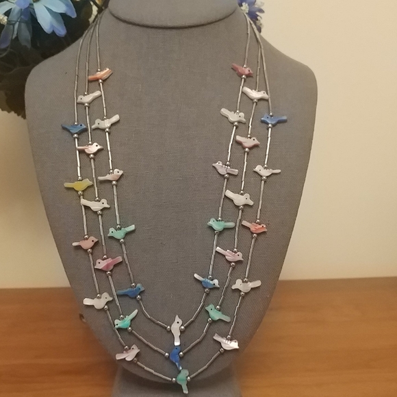 Jewelry - Vtg Zuni Fetish Liquid Silver 3 strand necklace